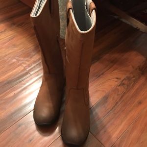 Keen brand leather boots